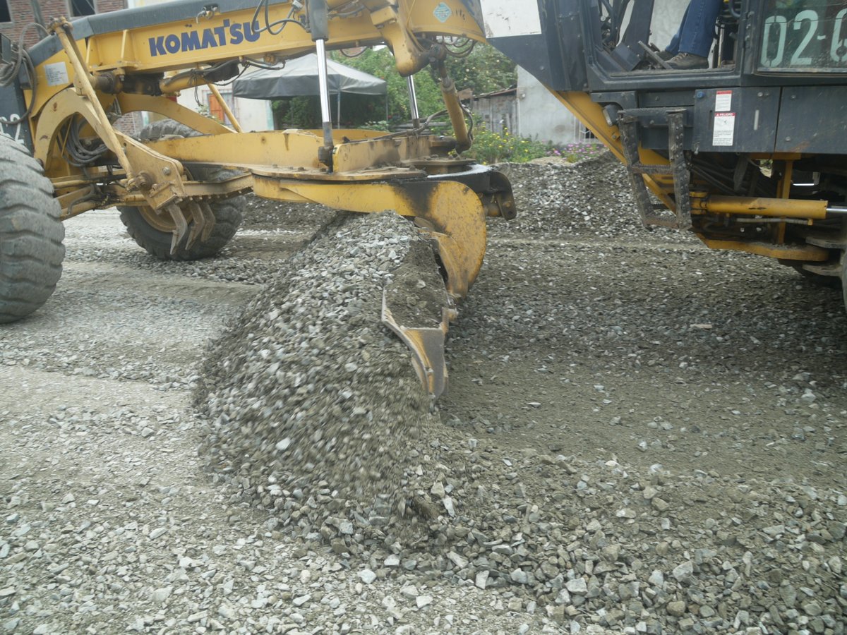 Avanzan obras de asfaltado en Río Amazonas, Lomas de Sargentillo