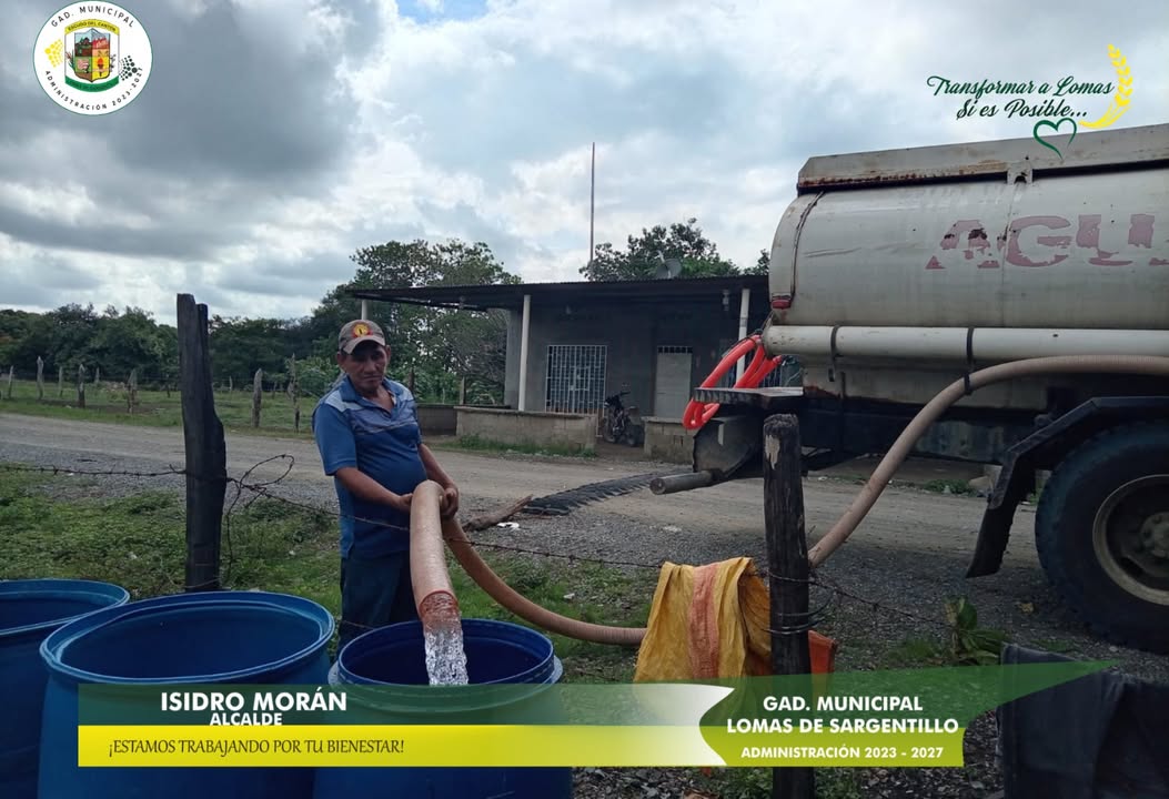 Tanquero del municipio lleva agua potable a El Mamey y Estero Loco