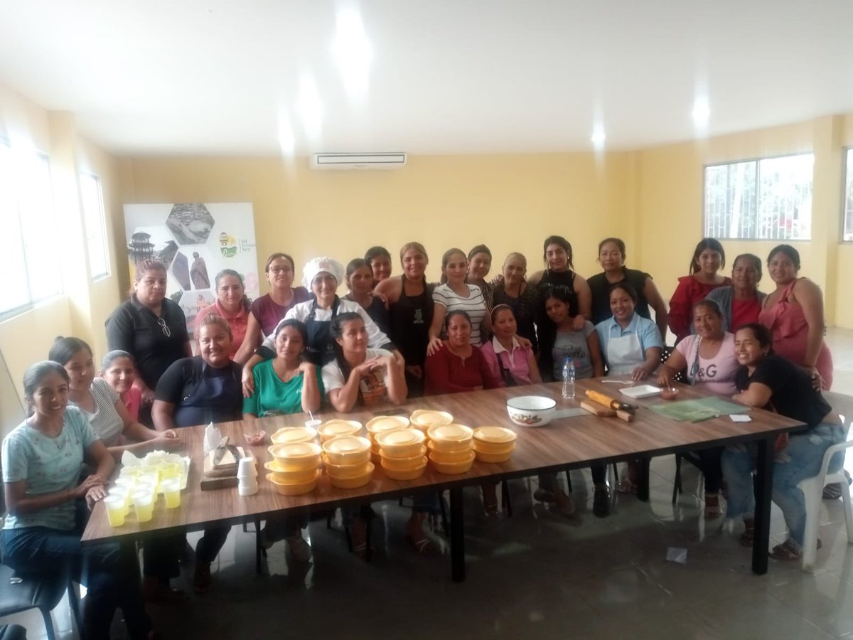 Alcaldía de Daule capacita a mujeres de El Laurel en comidas rápidas
