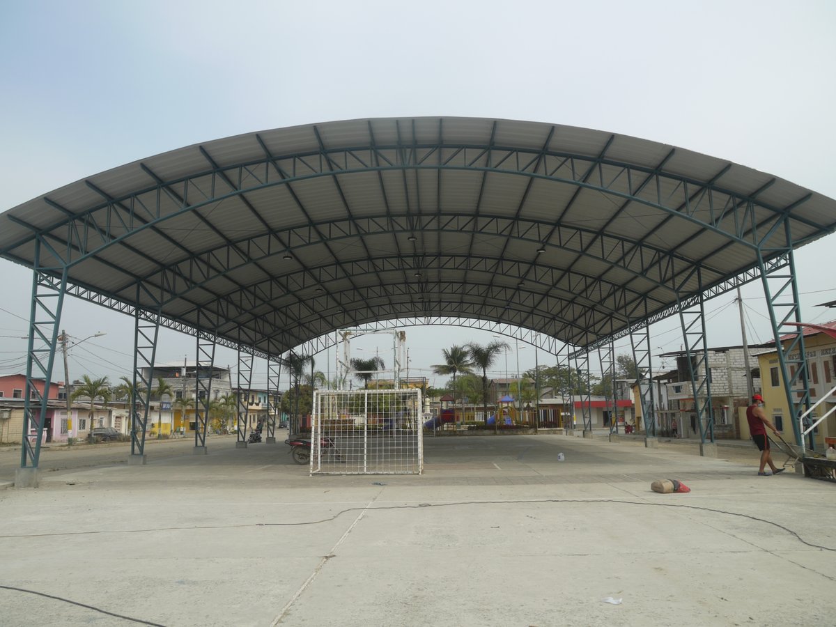 Lomas de Sargentillo inicia obra de cubierta metálica para cancha de San Vicente